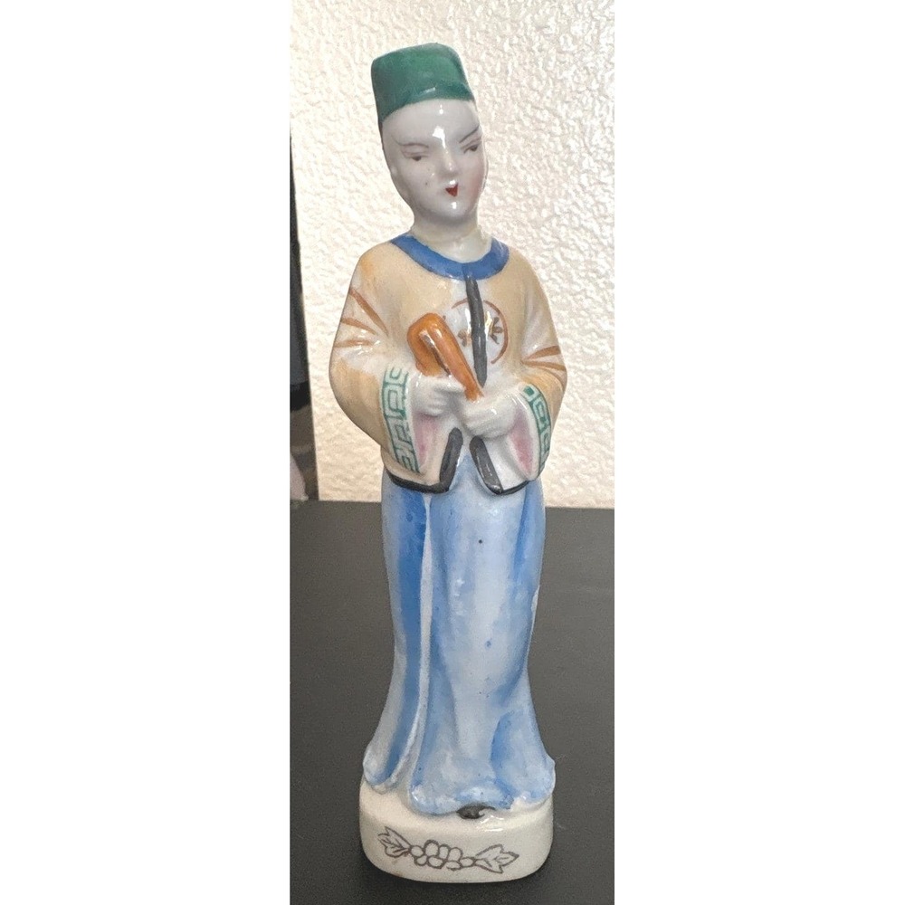 VTG Made in Occupied Japan Porcelain Figurine Asian Person with Fan‎ 7.25in